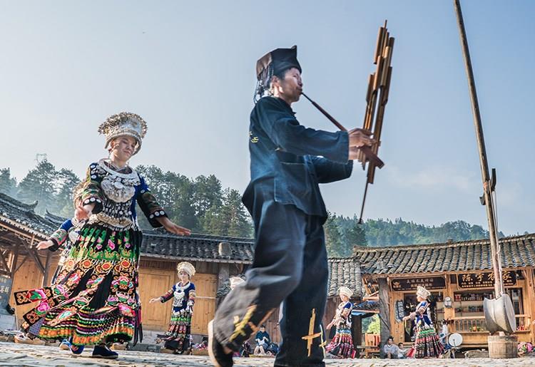 張家界風(fēng)景正好，而您剛好有空